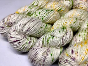 Mulberry Yarn Short Fiber - Tweety Fruiti