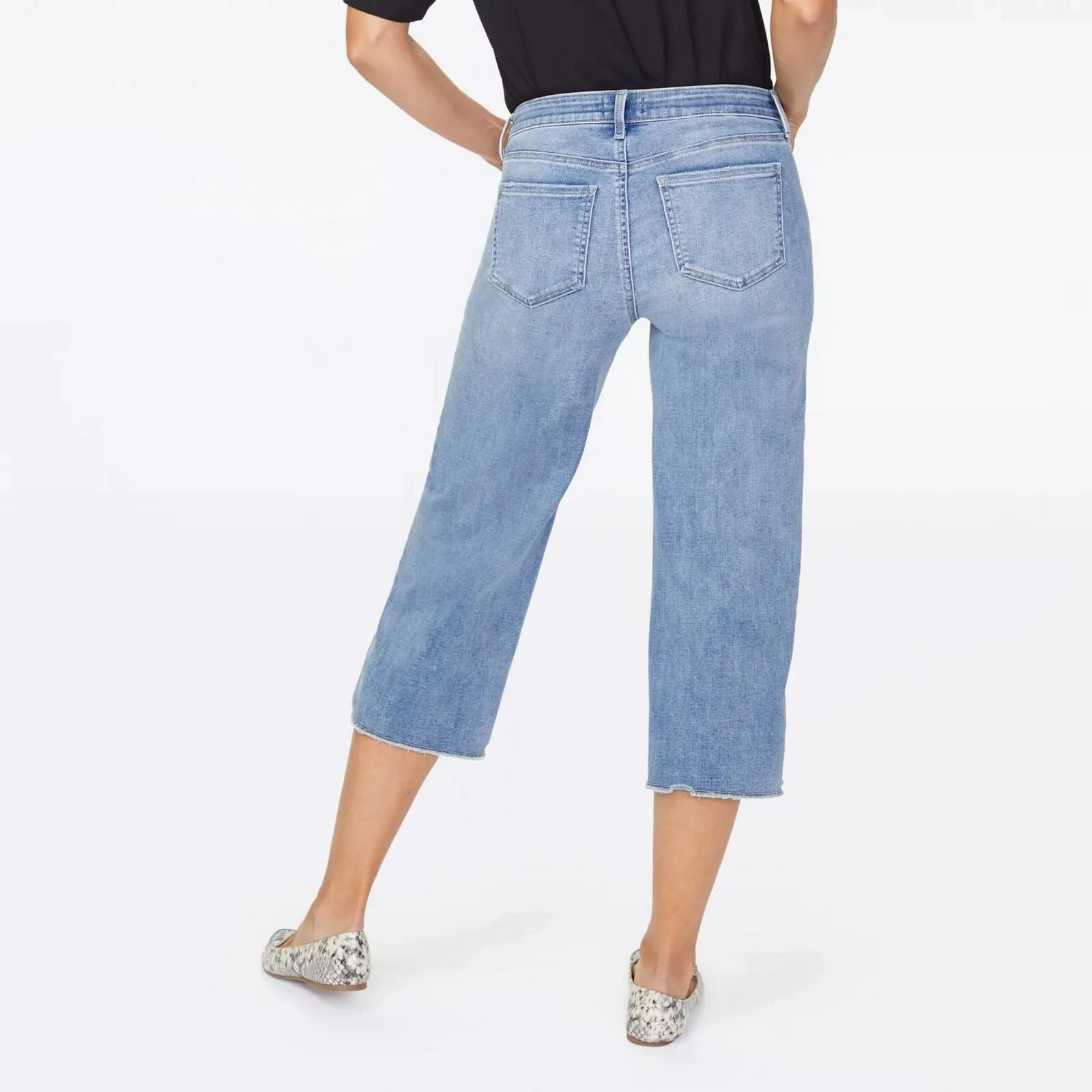 NWT NYDJ Women's Coheed Wide Leg Capri Fray Hem Jeans. A377700 18