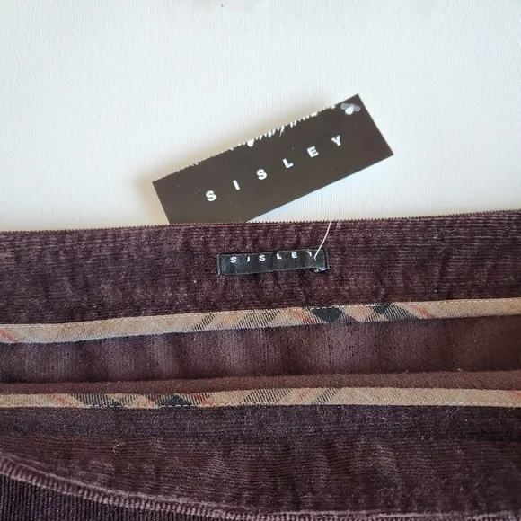 NWT Sisley ITALY corduroy brown flounce skirt size 44. MED.