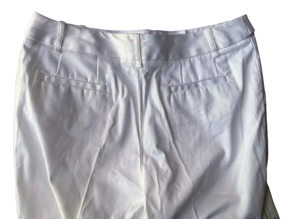 Peter Nygard Petite White Capris