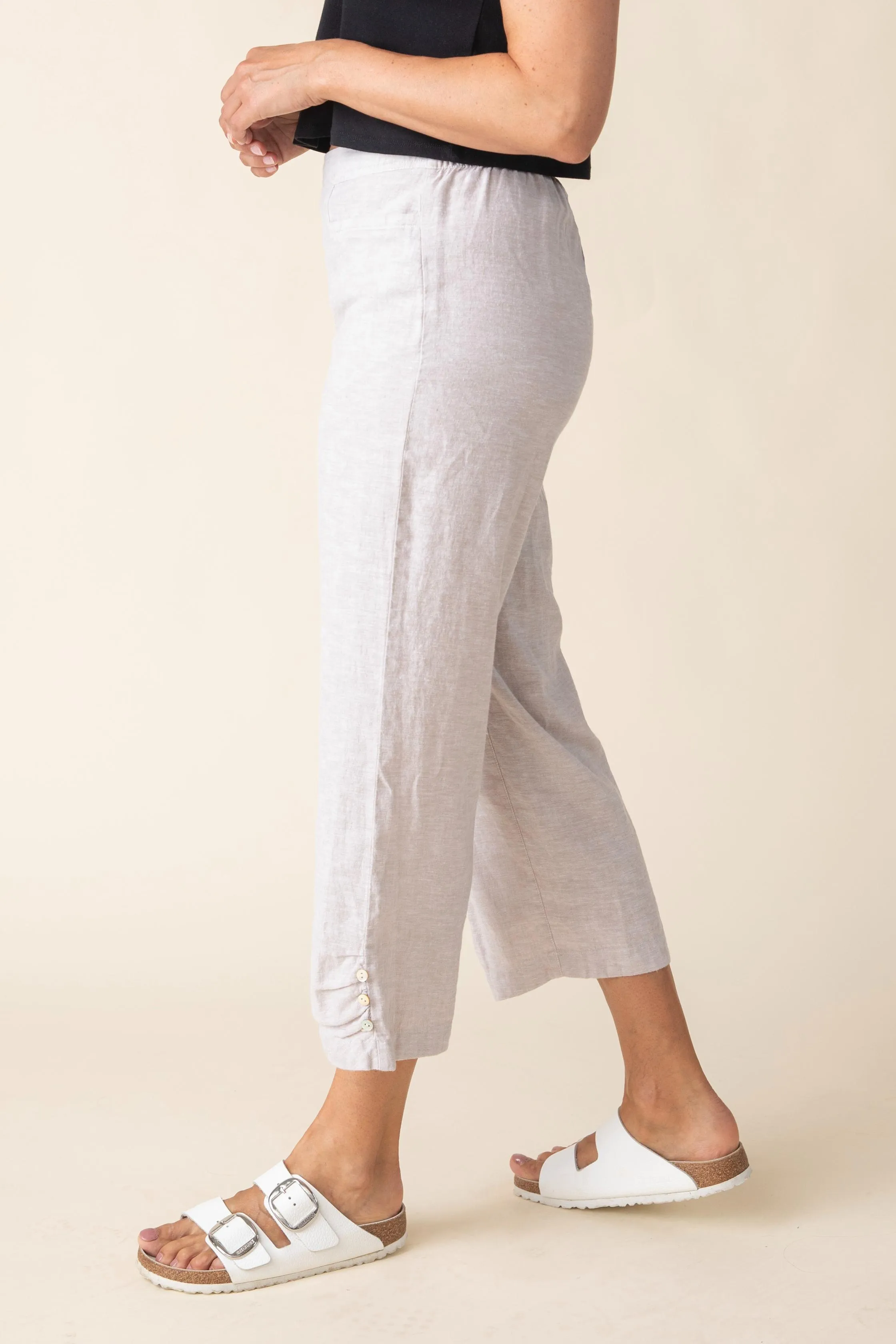 Pleat Button Capri