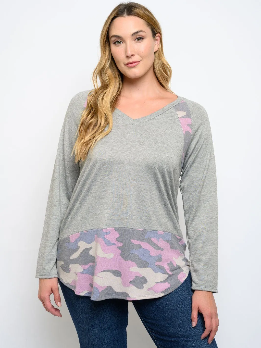 PLUS SIZE CAMO PRINT LONG SLEEVE TOP