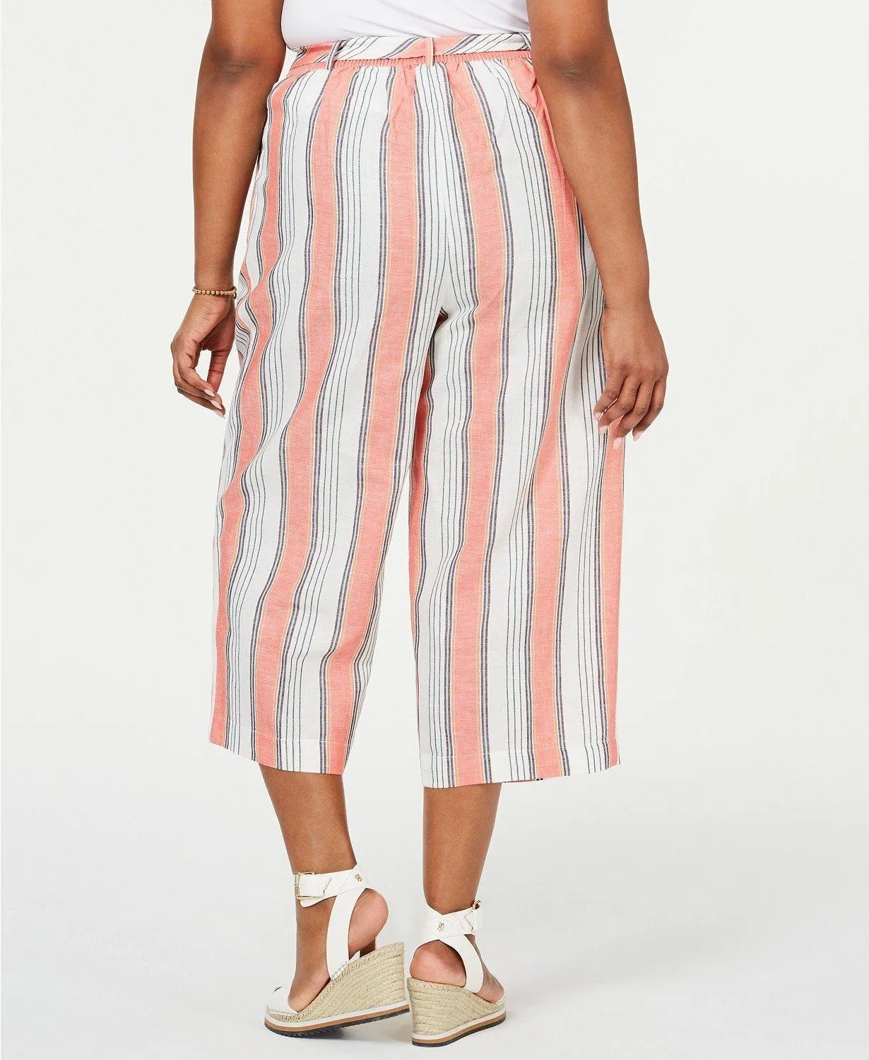 Plus Size Striped Pull-On Capris