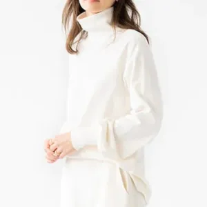 Ranglan Turtleneck