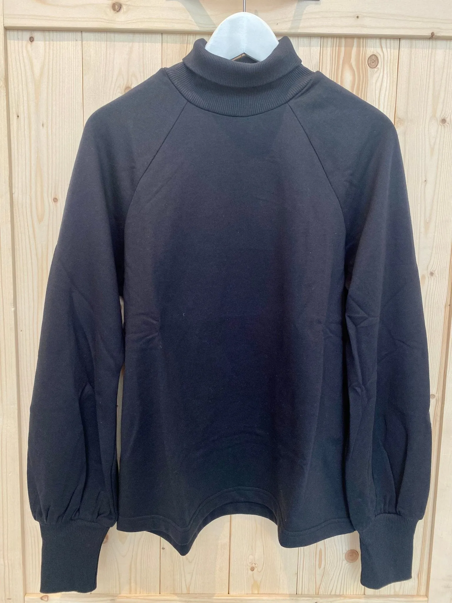 Ranglan Turtleneck