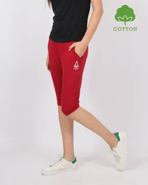 Red Knee-Fit Capris