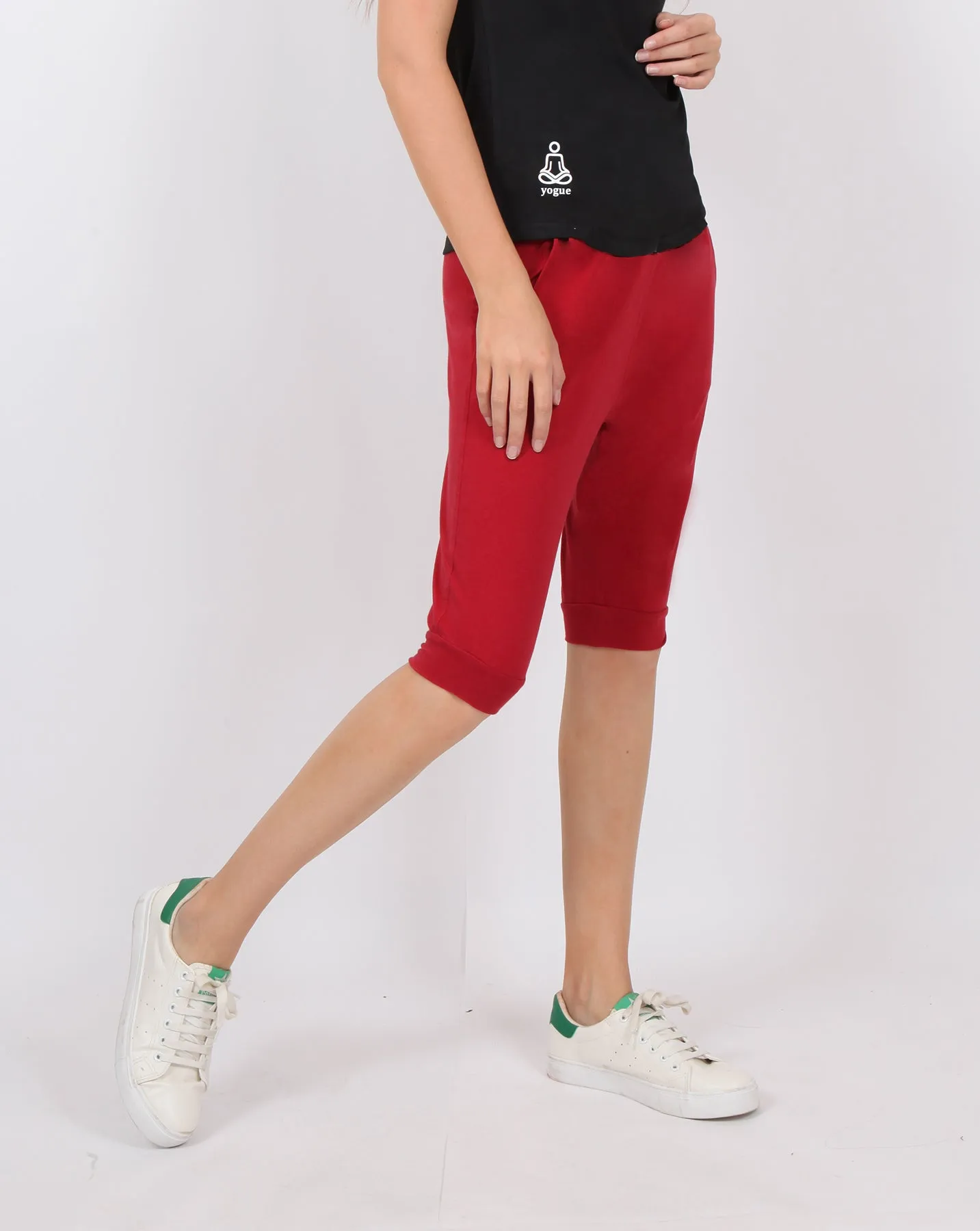 Red Knee-Fit Capris