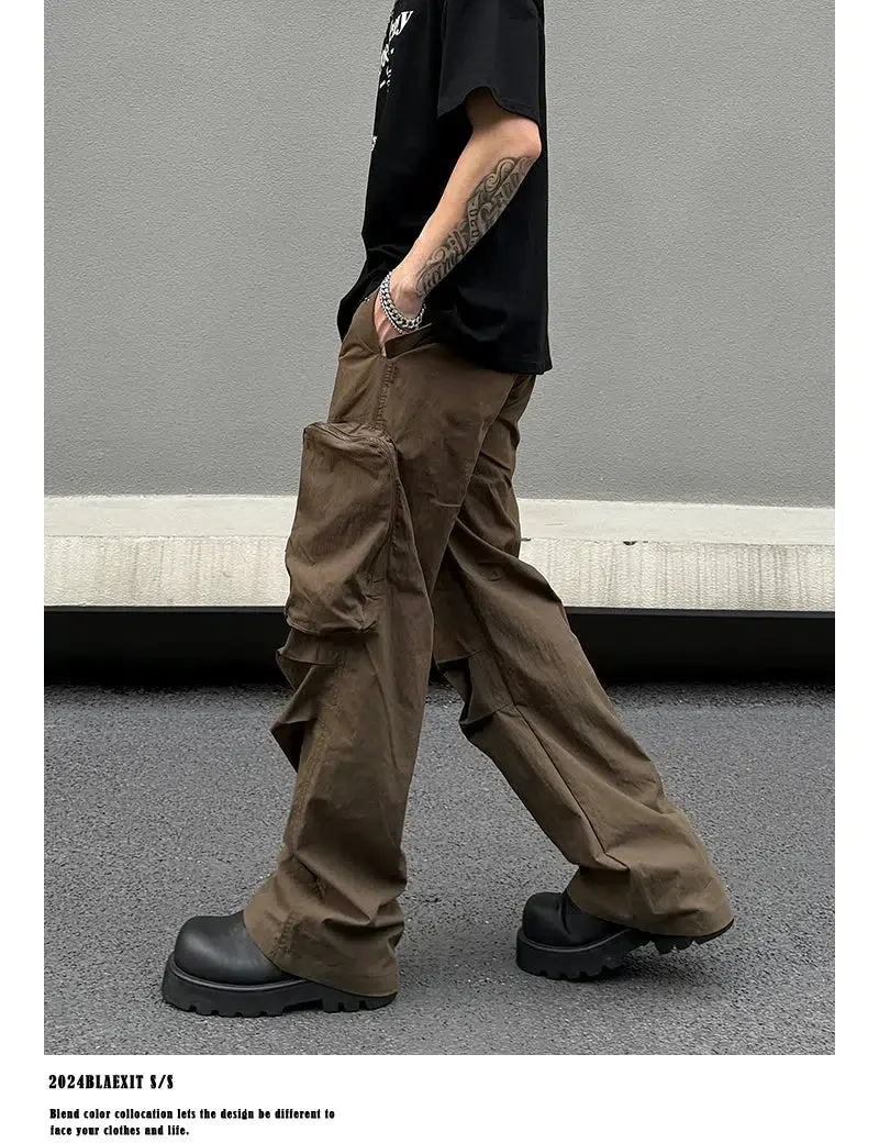 Relaxed Fit Multi-Pocket Cargo Pants