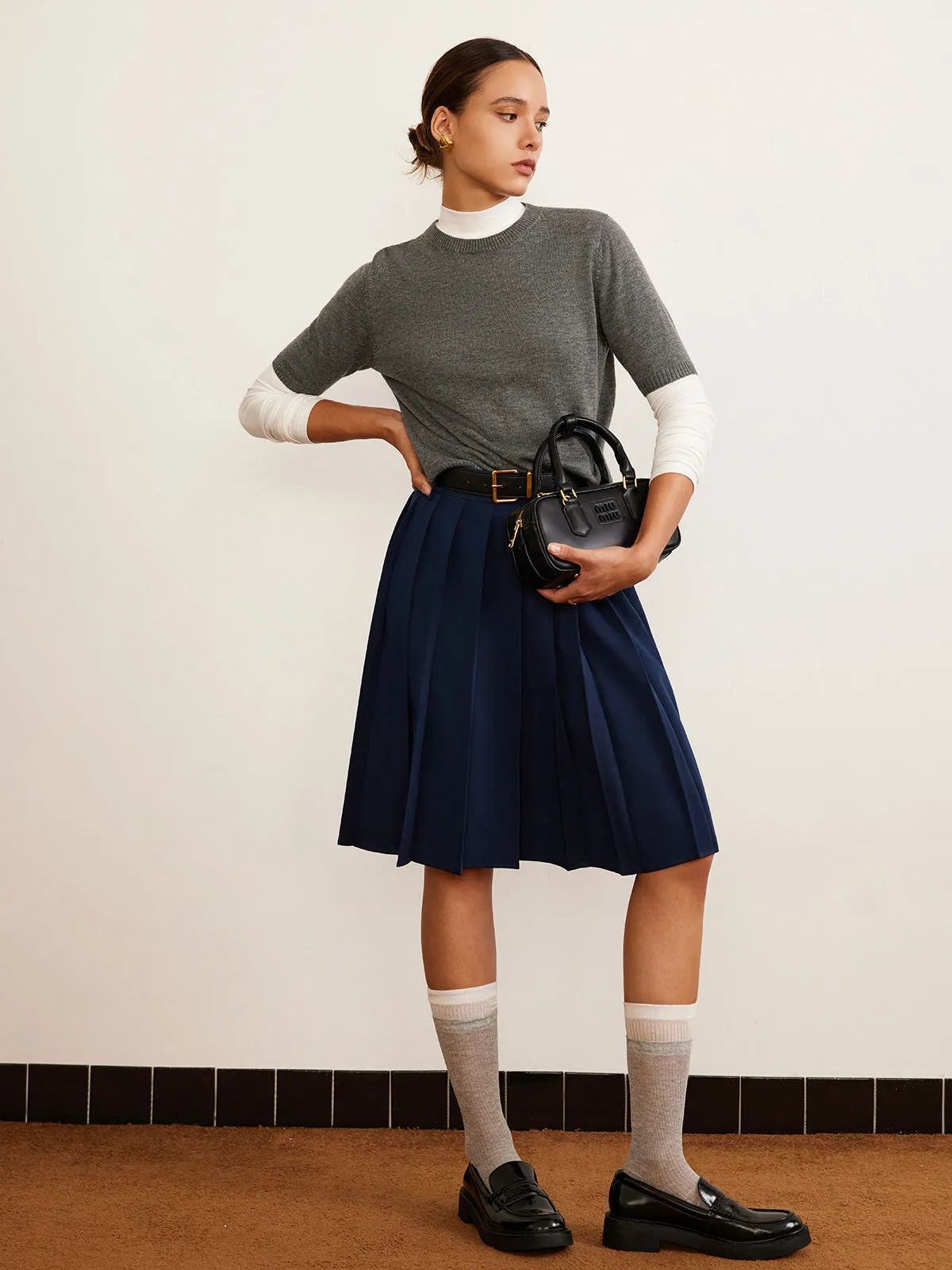 Ribbed Short-Sleeve Sweater | Viscose Blend | Slim and Versatile