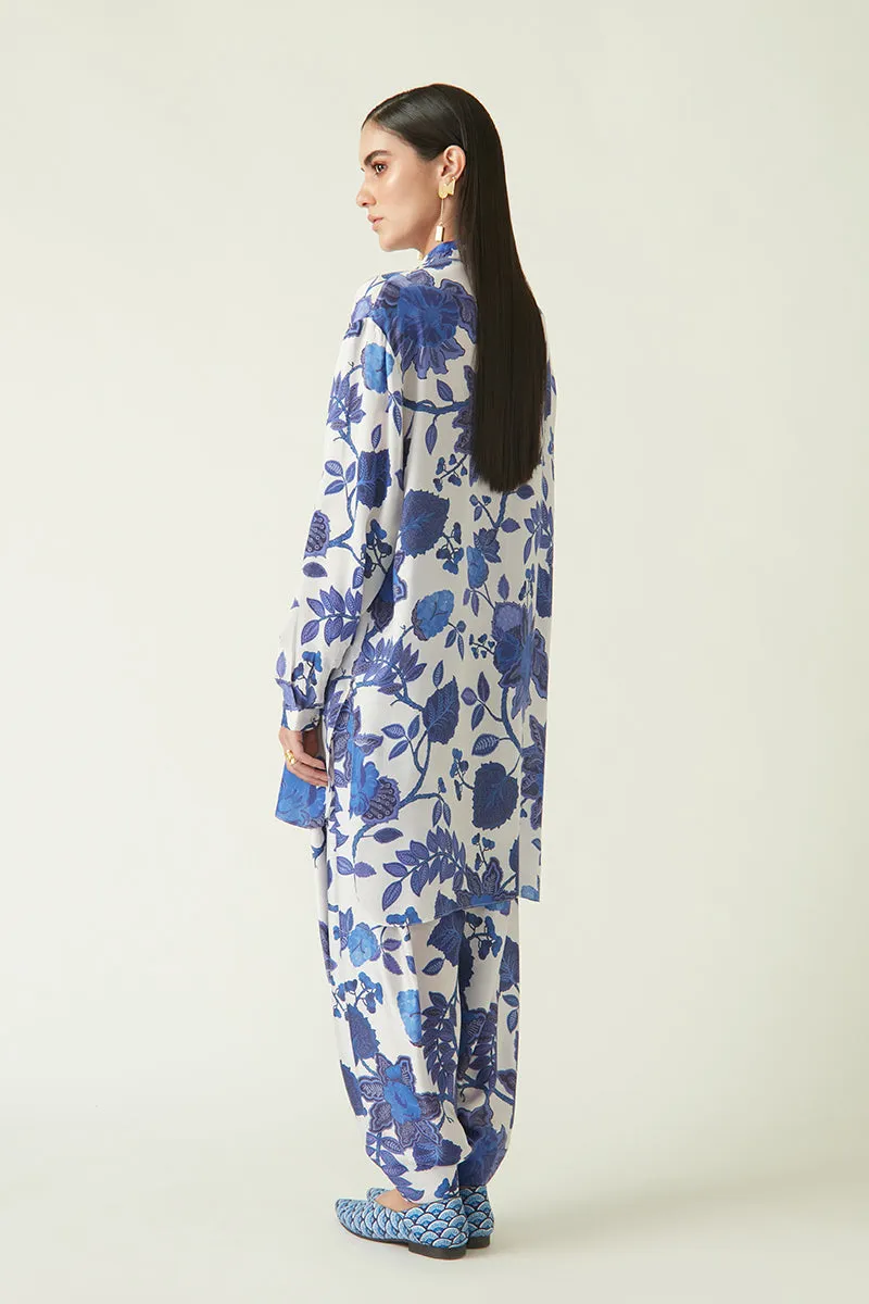 Rockefeller Holidays I  Sungai Printed Tunic  Modal Satin White/Navy Java collection 8JV-47A