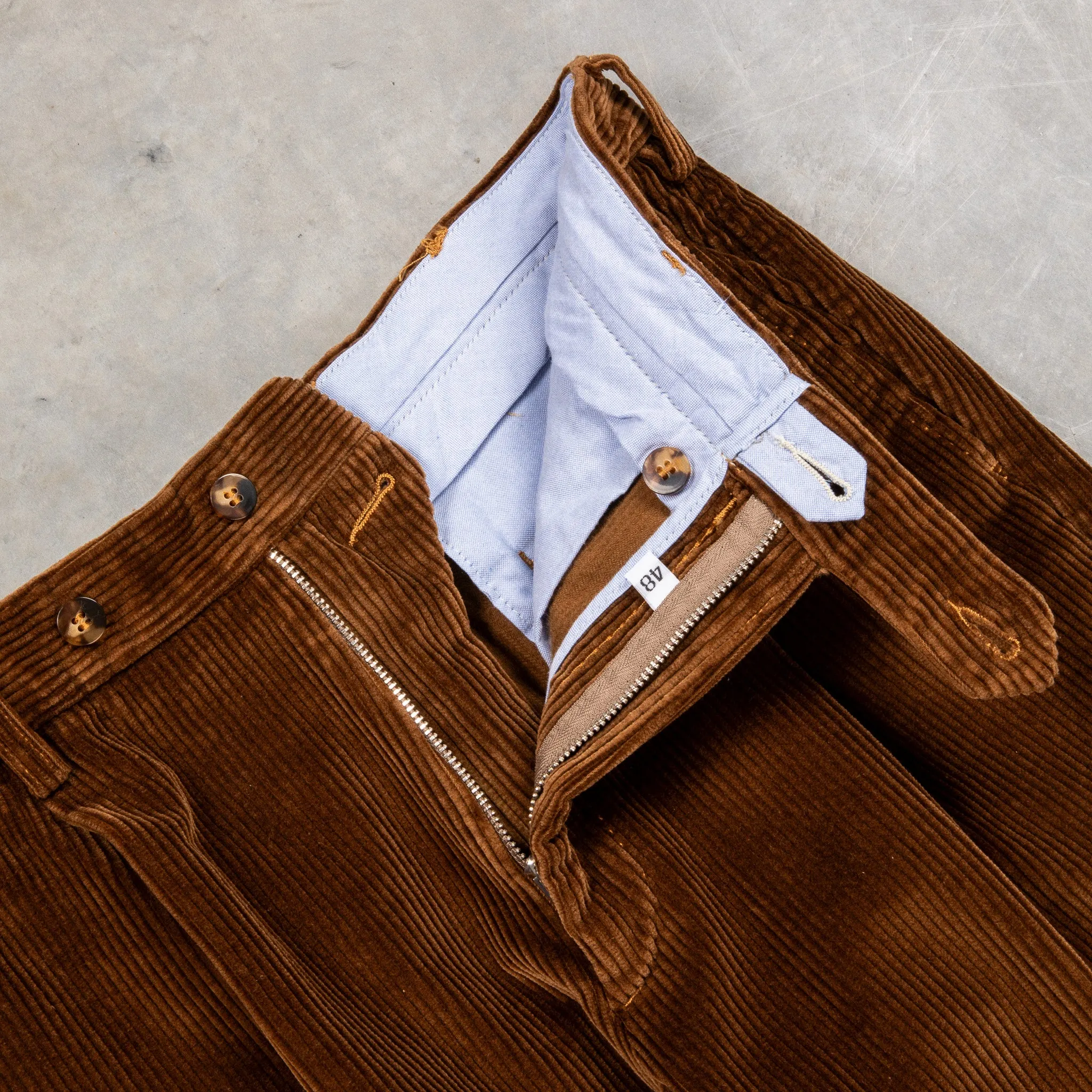 Rota Pantaloni High Rise Regular Fit 8-Wale Corduroy Tobacco