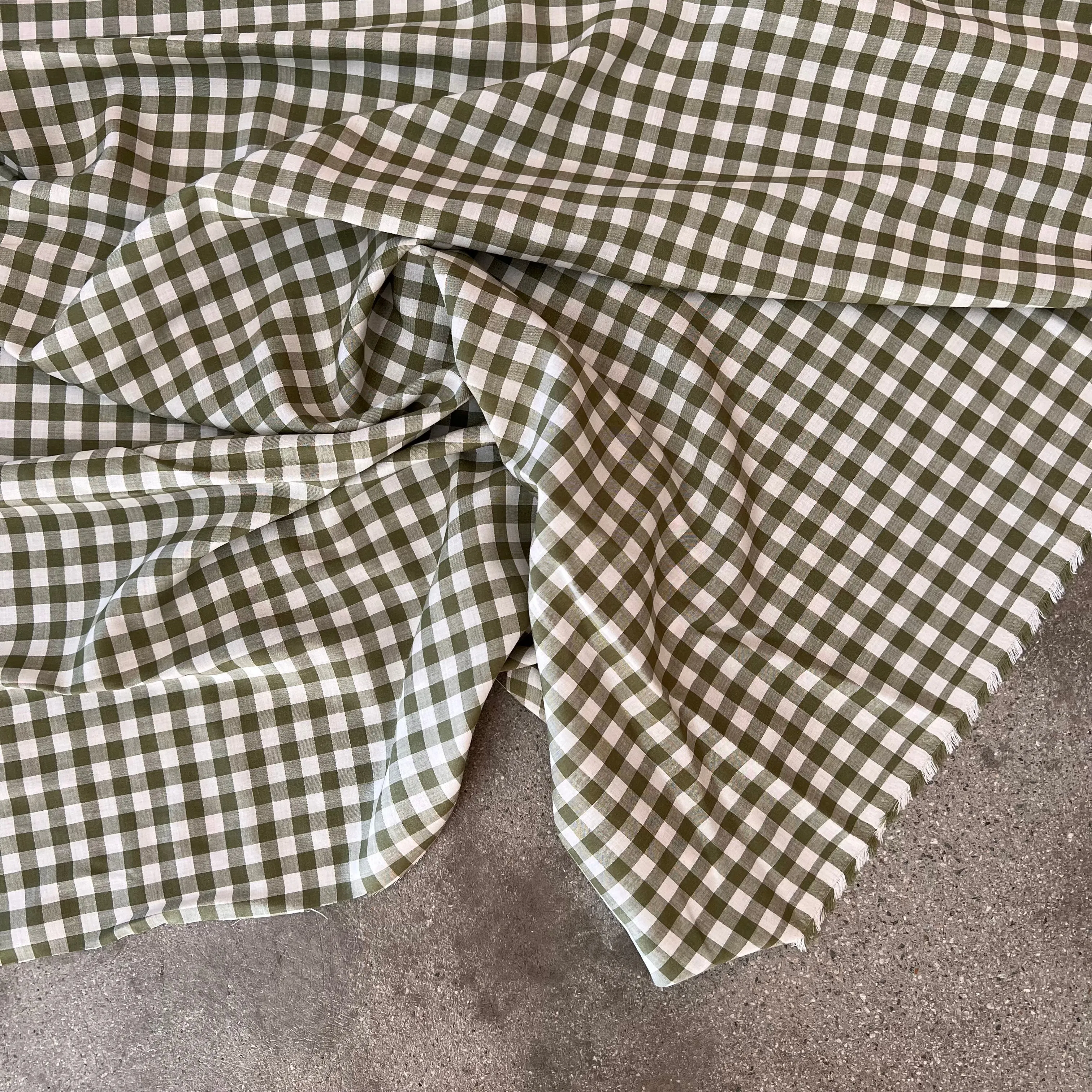 Sample Checkers Pine