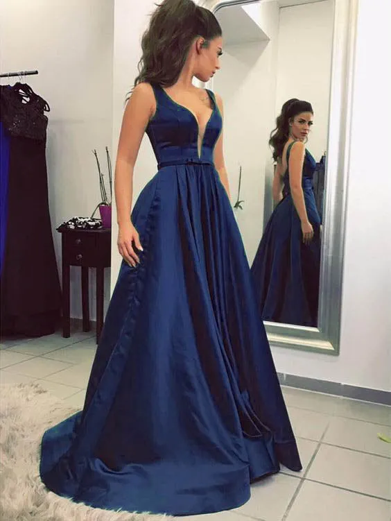 Sexy Plunge V-Neck Green Long Prom Dresses Sleeveless Satin Prom Gowns for Party Evening