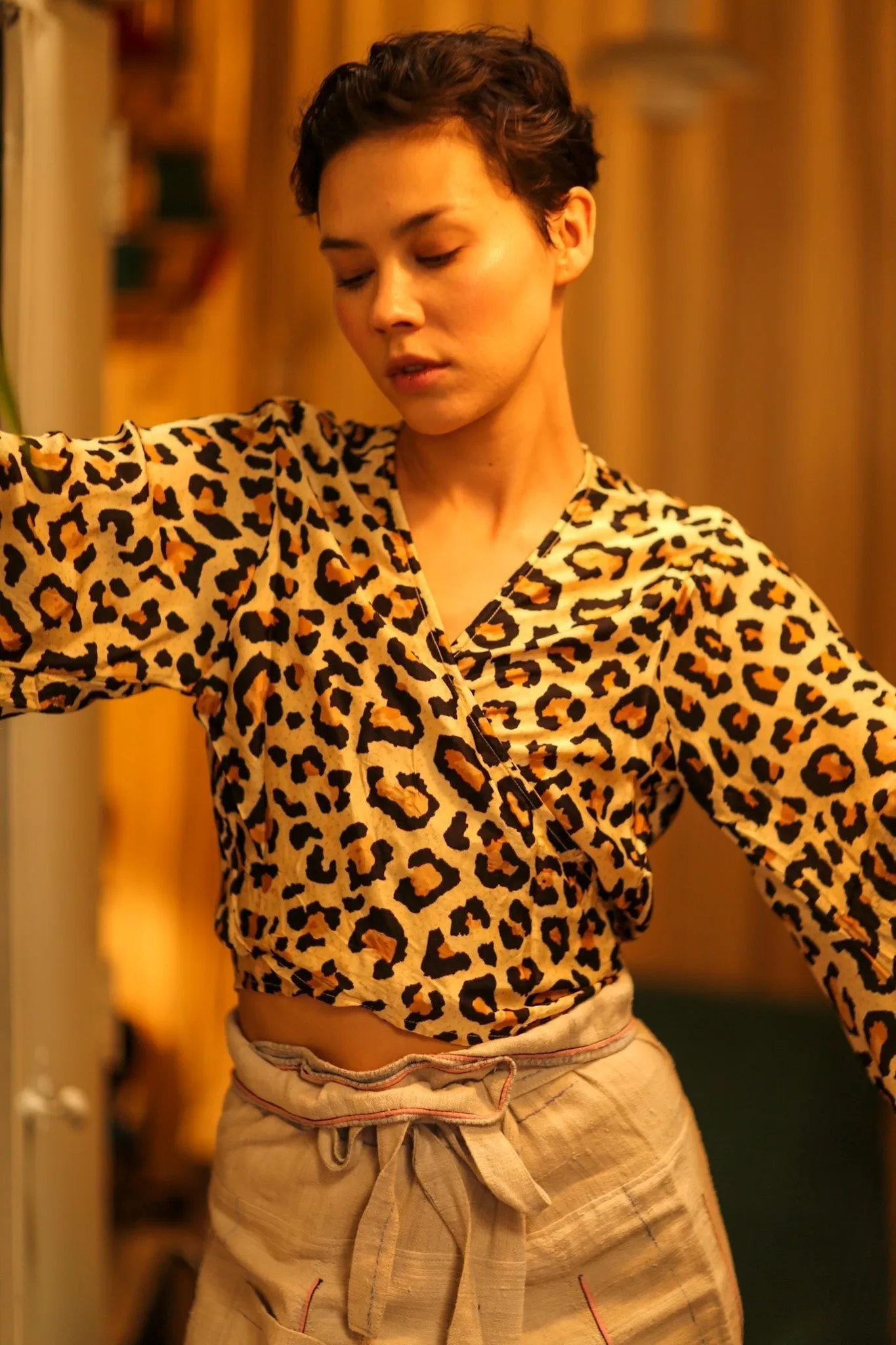 SILK WRAP TOP AURELIA LIGHT LEOPARD