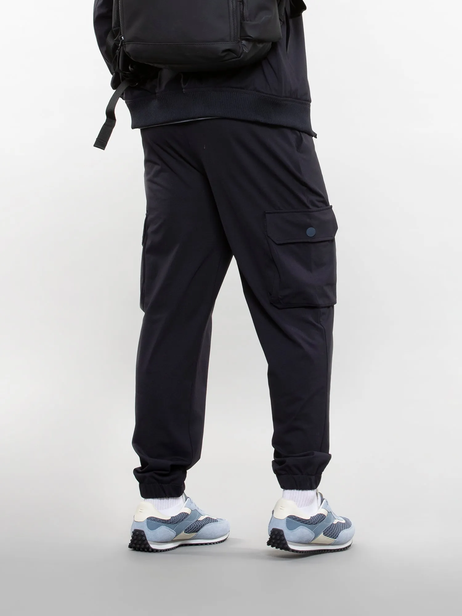 Six pocket cargo pants