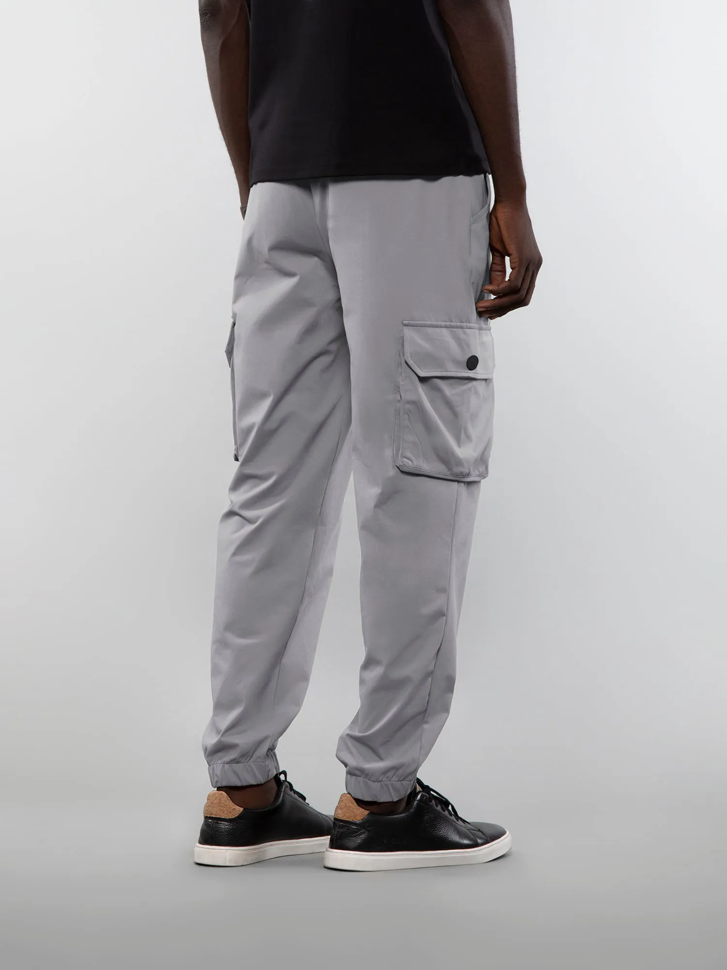 Six pocket cargo pants
