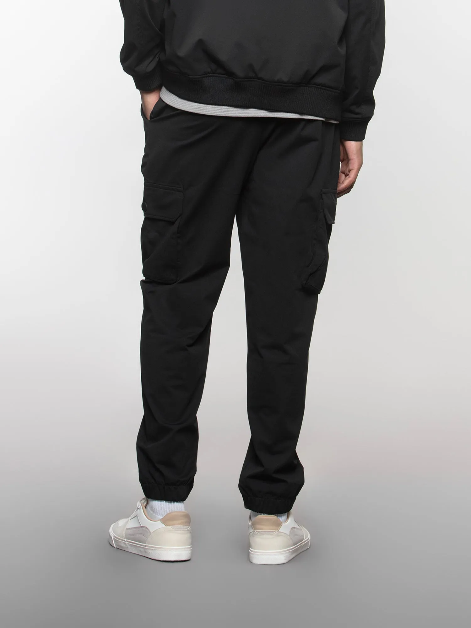 Six pocket cargo pants