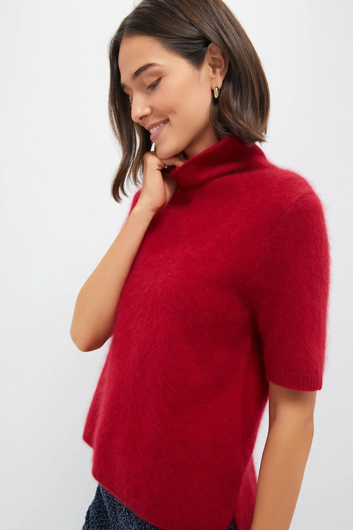 Smart-enabled Lipstick Red Trendy Turtleneck Cuddle