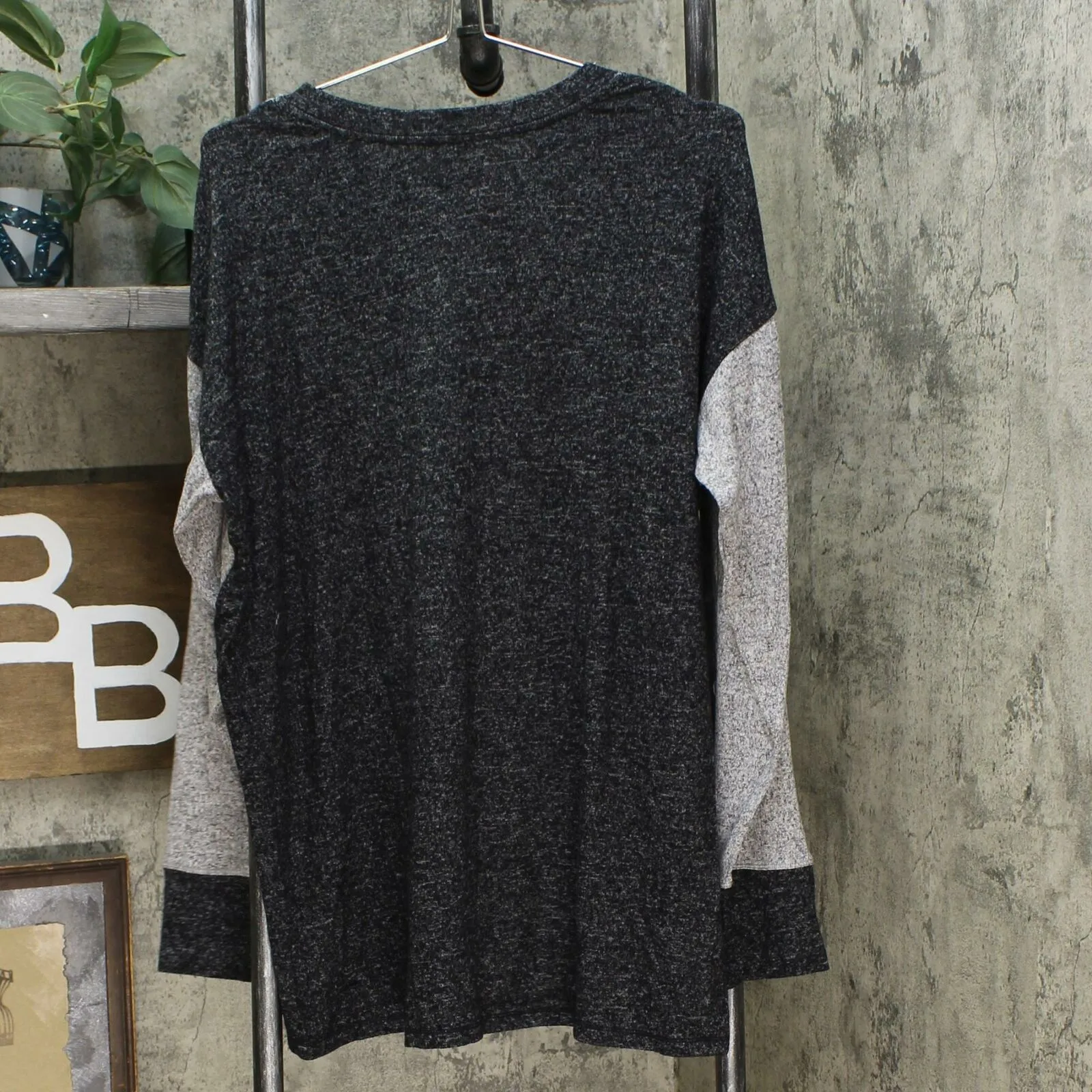Soft & Cozy Women's Colorblock Sweater Knit Hi Low Top