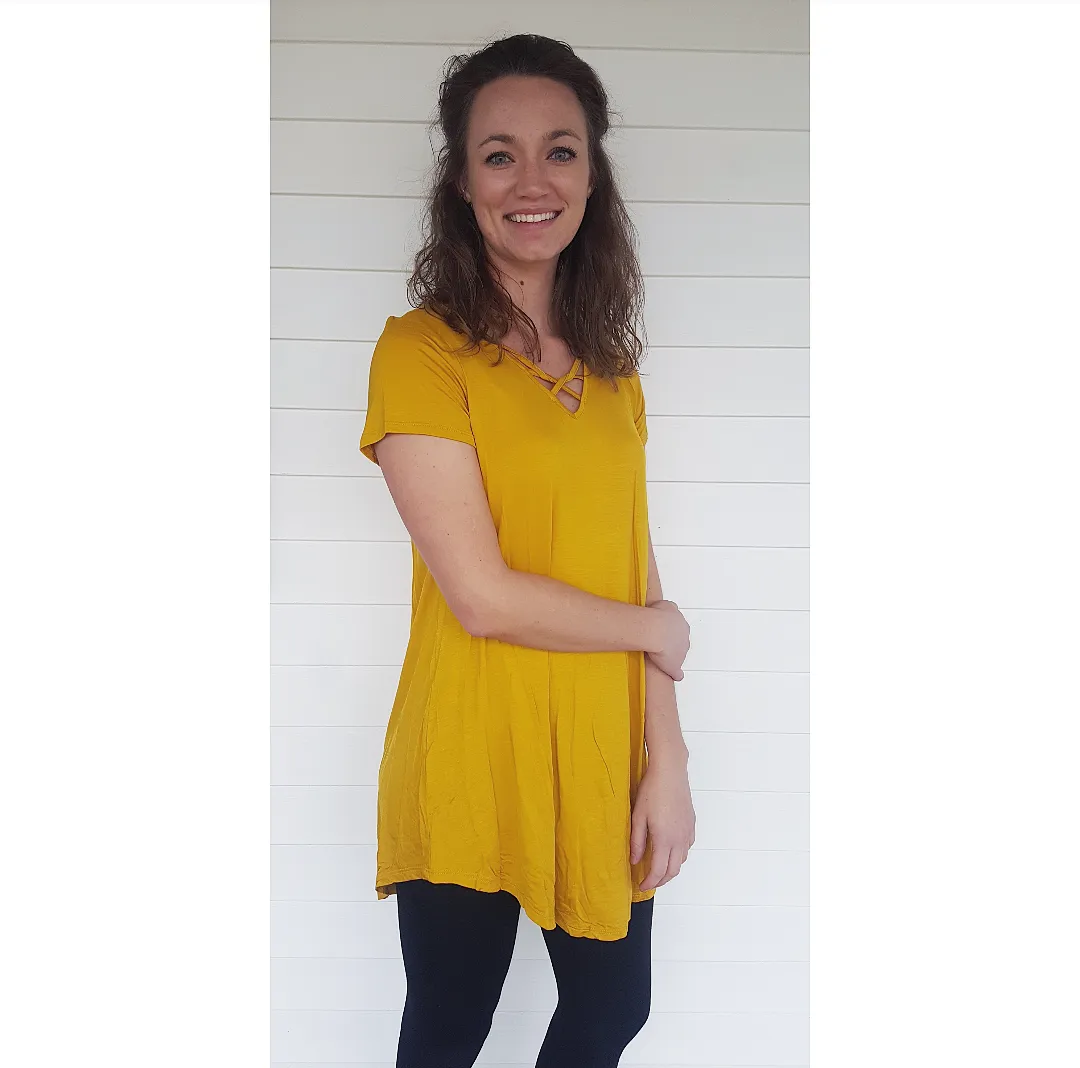Solid Lattice V-Neck Round Hem Tunic