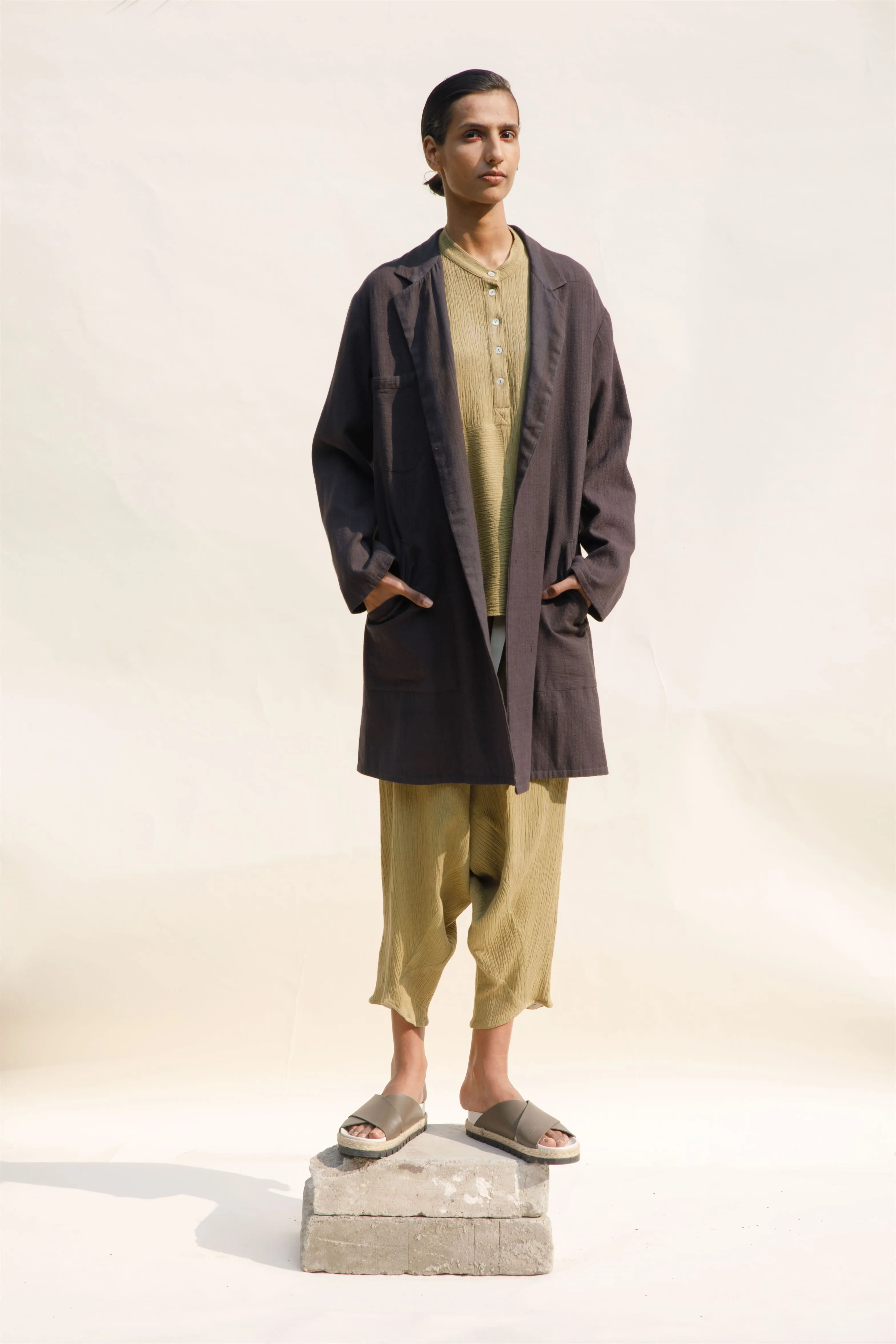 Urvashi Kaur   I   Dunhua JACKET SOMBRA organic cotton charcoal TESSELLATE- 106