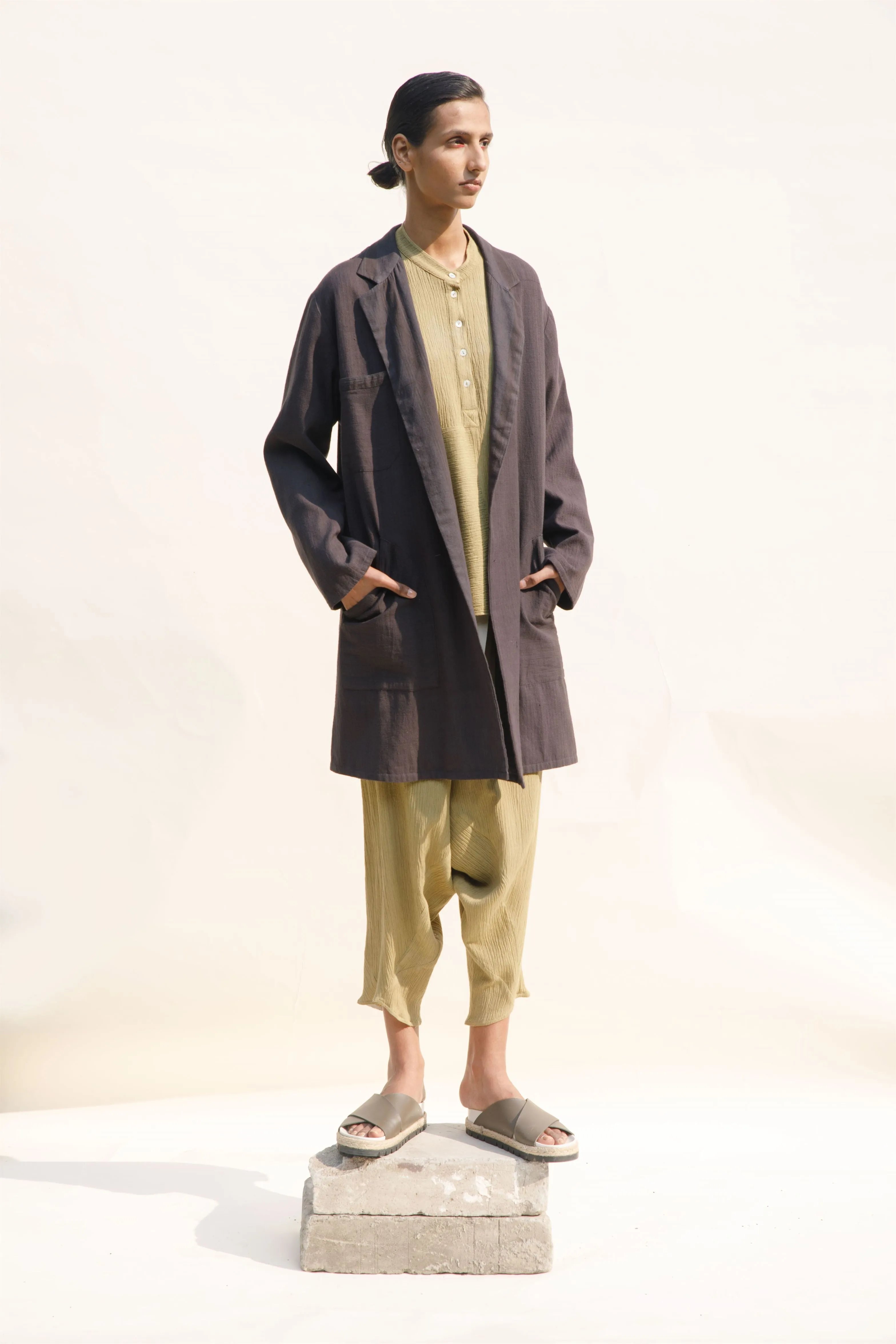 Urvashi Kaur   I   Dunhua JACKET SOMBRA organic cotton charcoal TESSELLATE- 106