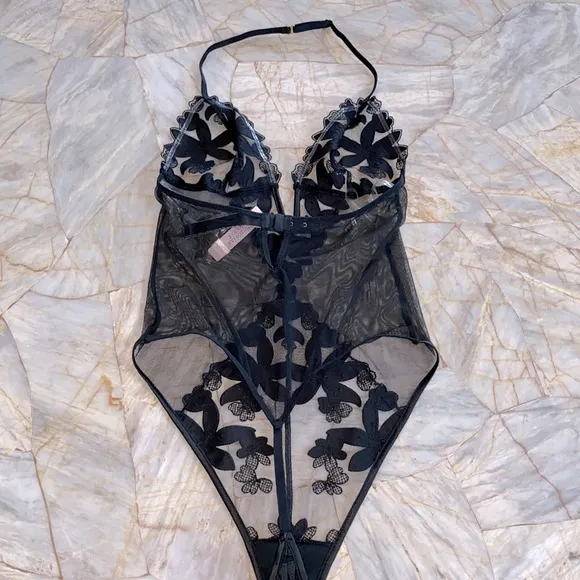 VICTORIA’S SECRET Embroidered V-Wire Teddy XS Black Floral Halter Bodysuit New
