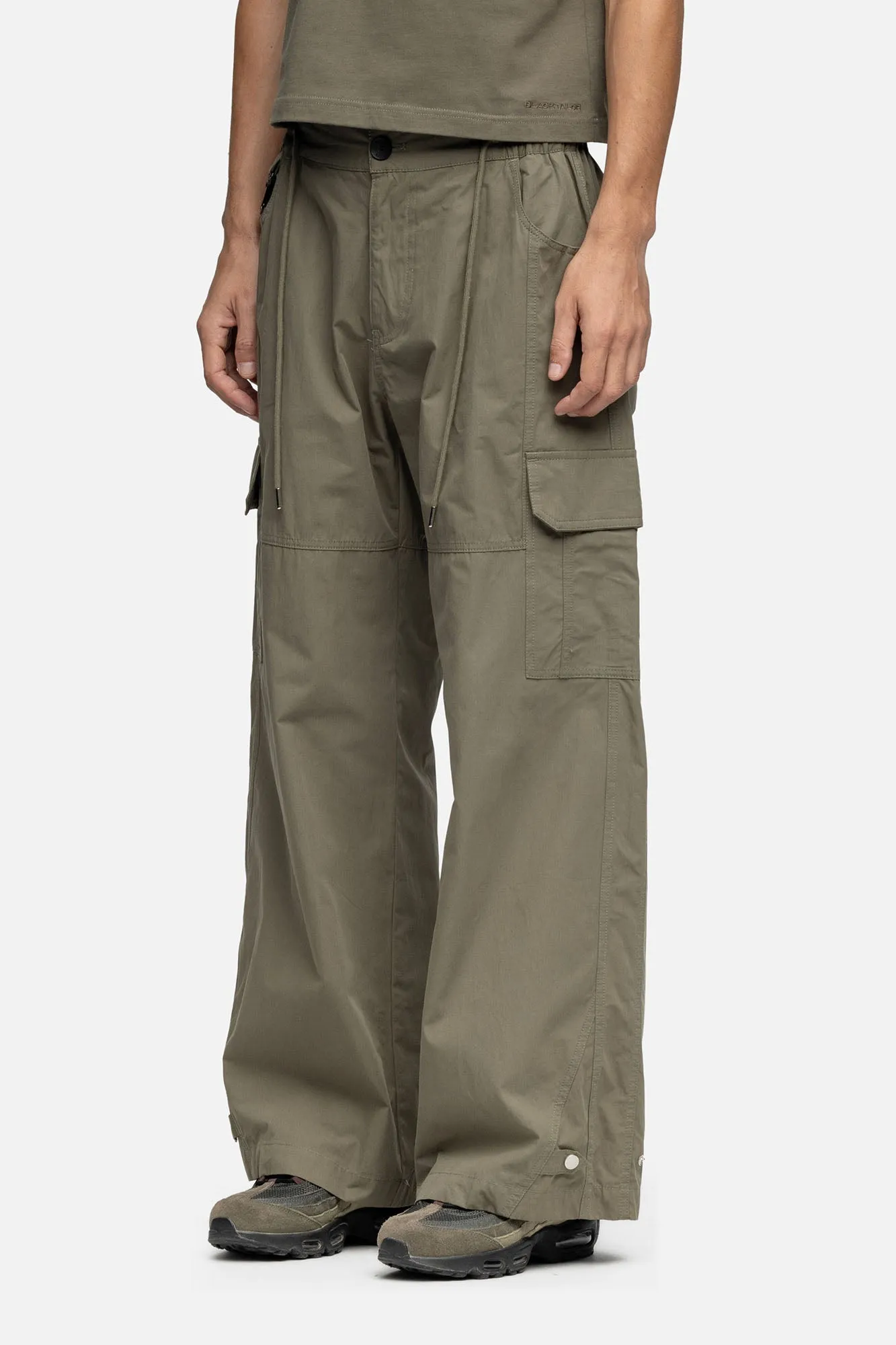 W8 CARGO MILITARY