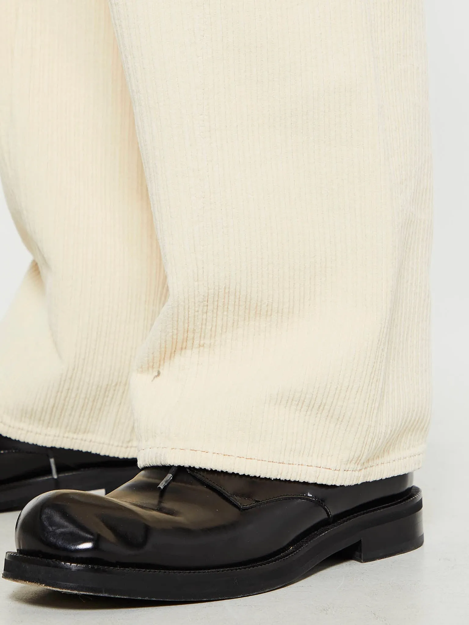 Wide Twist Cord Jeans in Off-white