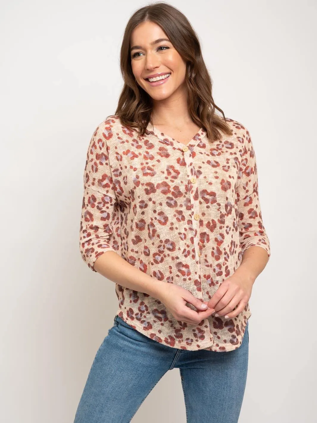WOMEN'S ANIMAL PRINT 3/4 SLEEVE TOP