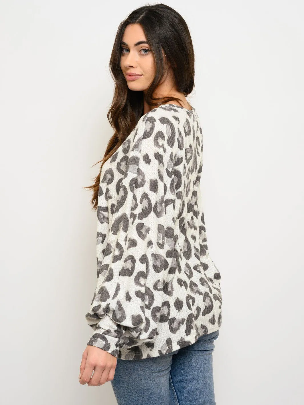 WOMEN'S LONG SLEEVE ANIMAL PRINT DOLMAN TOP