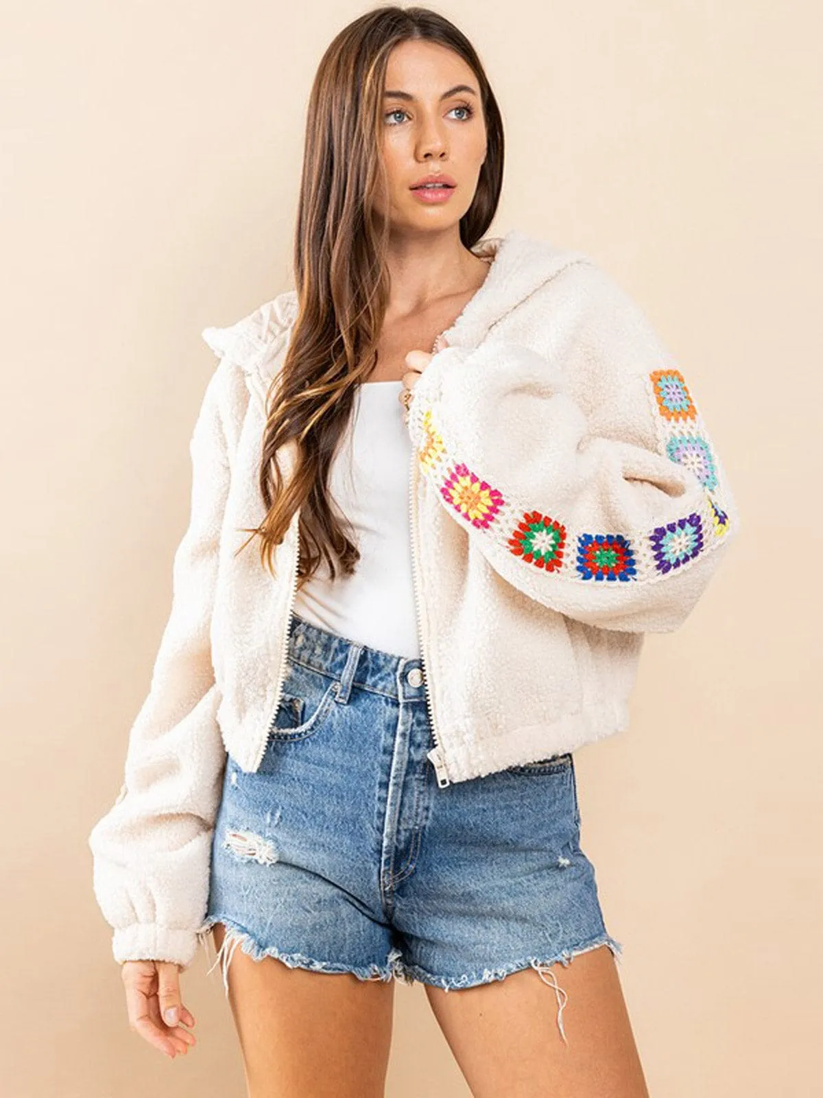 WOMEN'S LONG SLEEVE ZIP UP DETAILED HOODED SHERPA JACKET