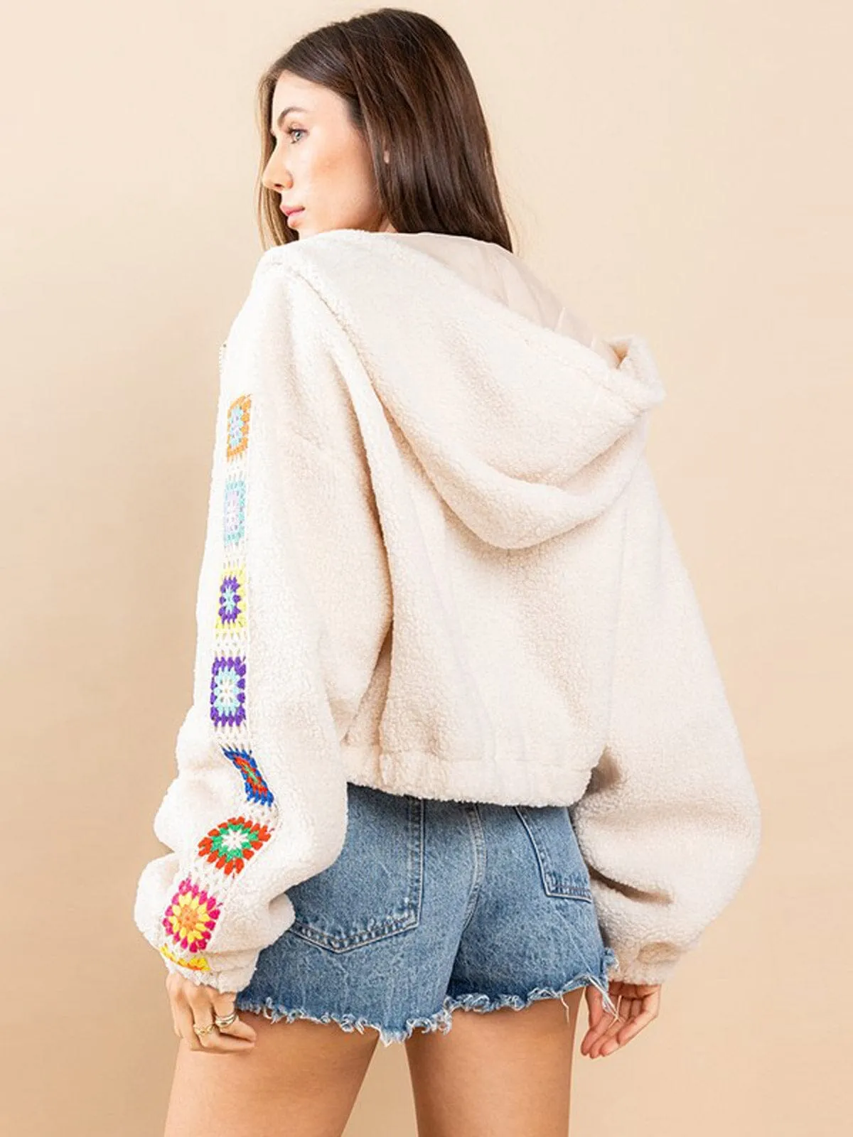 WOMEN'S LONG SLEEVE ZIP UP DETAILED HOODED SHERPA JACKET