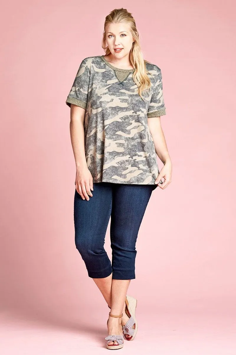Women's Plus Size Camouflage Short Sleeved Knit Tunic Top