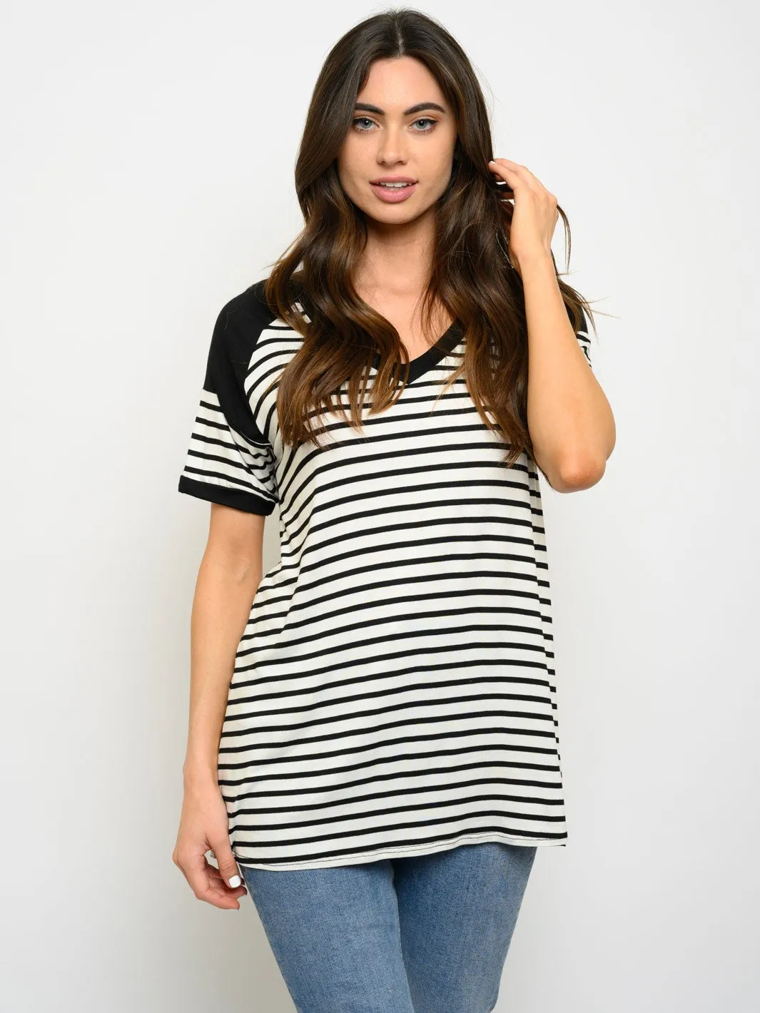 WOMEN'S SHORT SLEEVE V-NECK STRIPES TOP