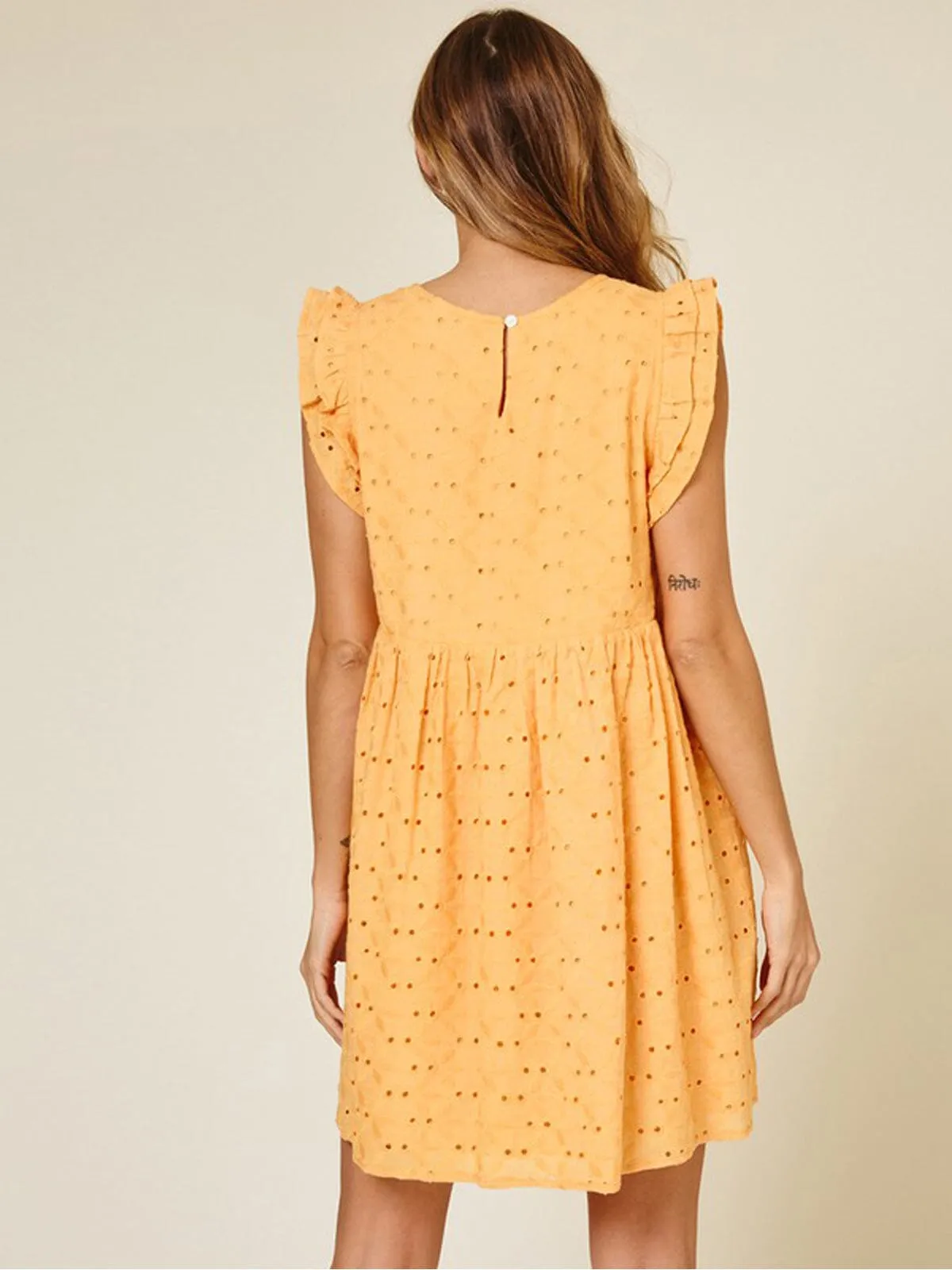 WOMEN'S SLEEVELESS  RUFFLE FLORAL EYELE DETAILED MINI DRESS