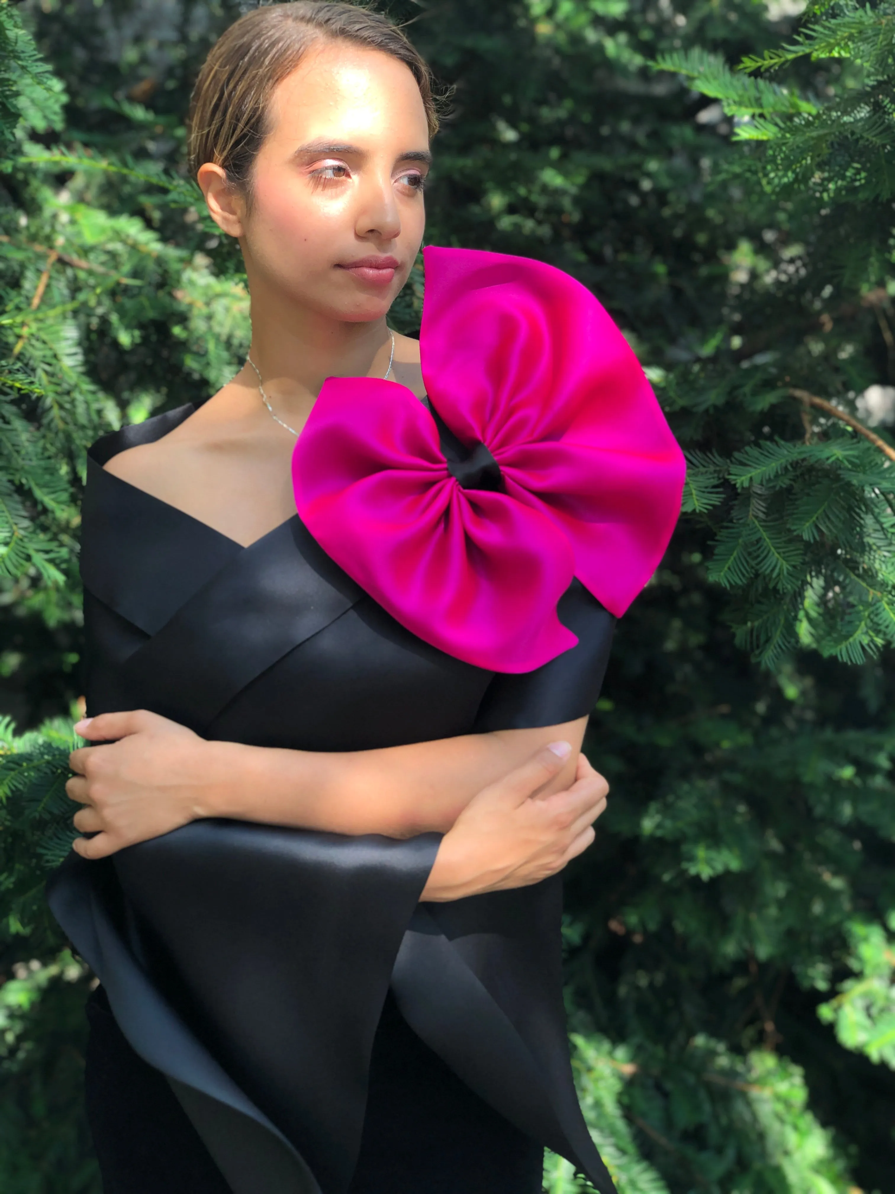 Wrap with Bow and Folded Collar