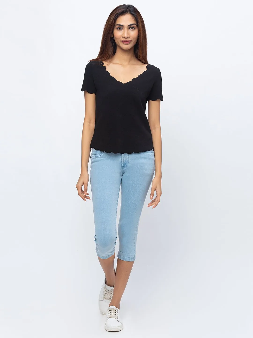 ZOLA Ice Blue Pencil Fit Culottes Length Denim Capris For Women